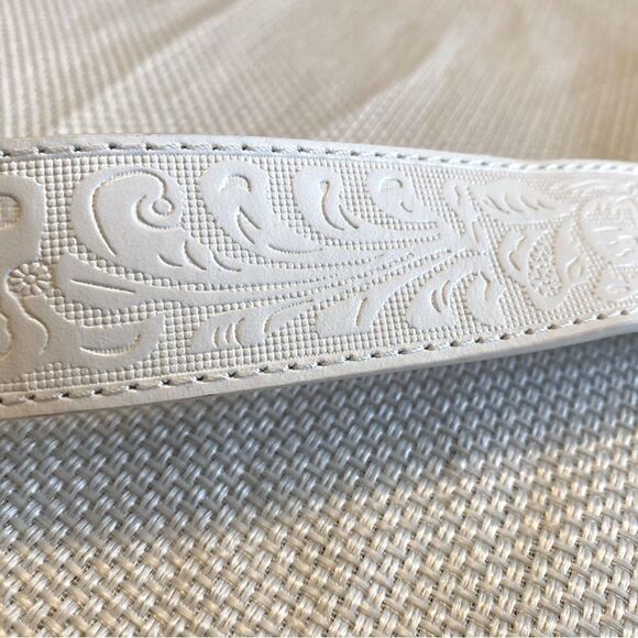 Huge longhorn cow steer belt buckle with white tooled belt BC Belts size small main image 8